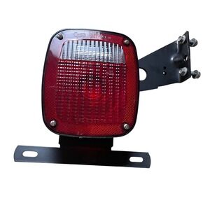 Grote 5371 Red Square Truck‎ Trailer Tail Light License Plate Bracket